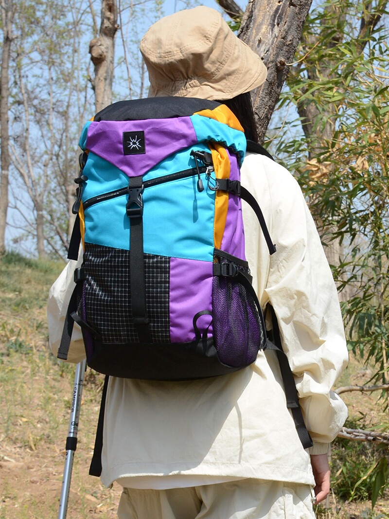 Zaino Leggero Impermeabile per - Hiking Backpack Waterproof recensione e prezzo